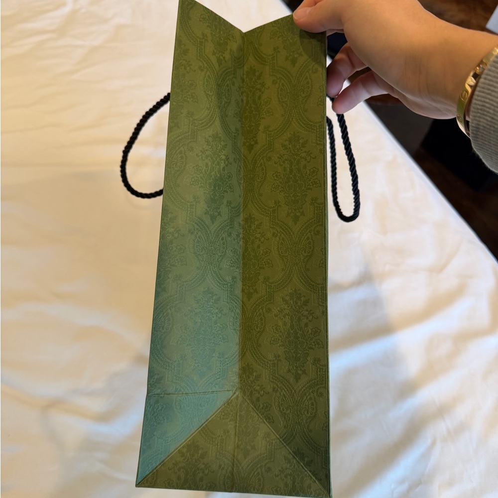 Gucci Gift Bag - Picture 2 of 9